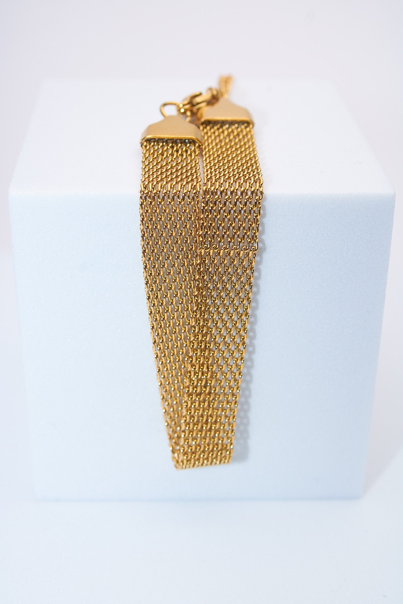 Pulsera malla múltiple dorada — extensión ajustable