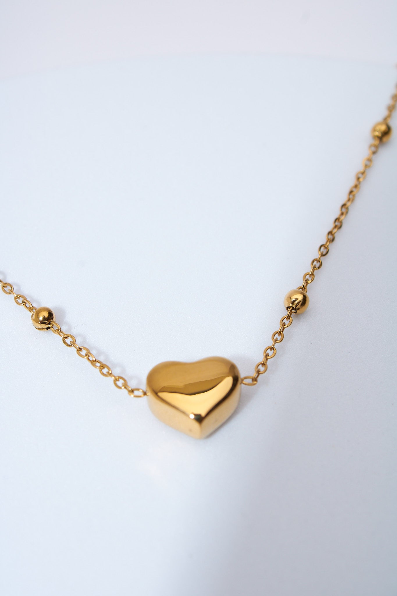 Pulsera corazón macizo dorado — baño dorado