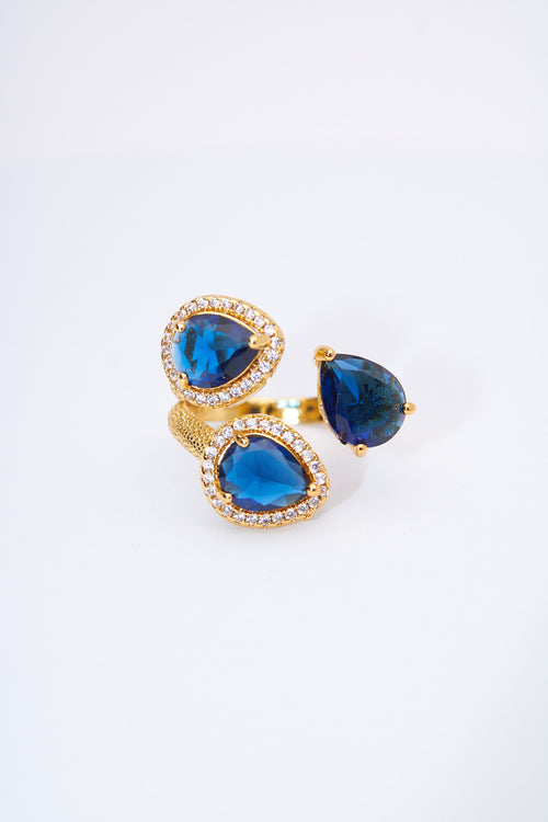 Anillo triple lágrima zafiro — baño dorado