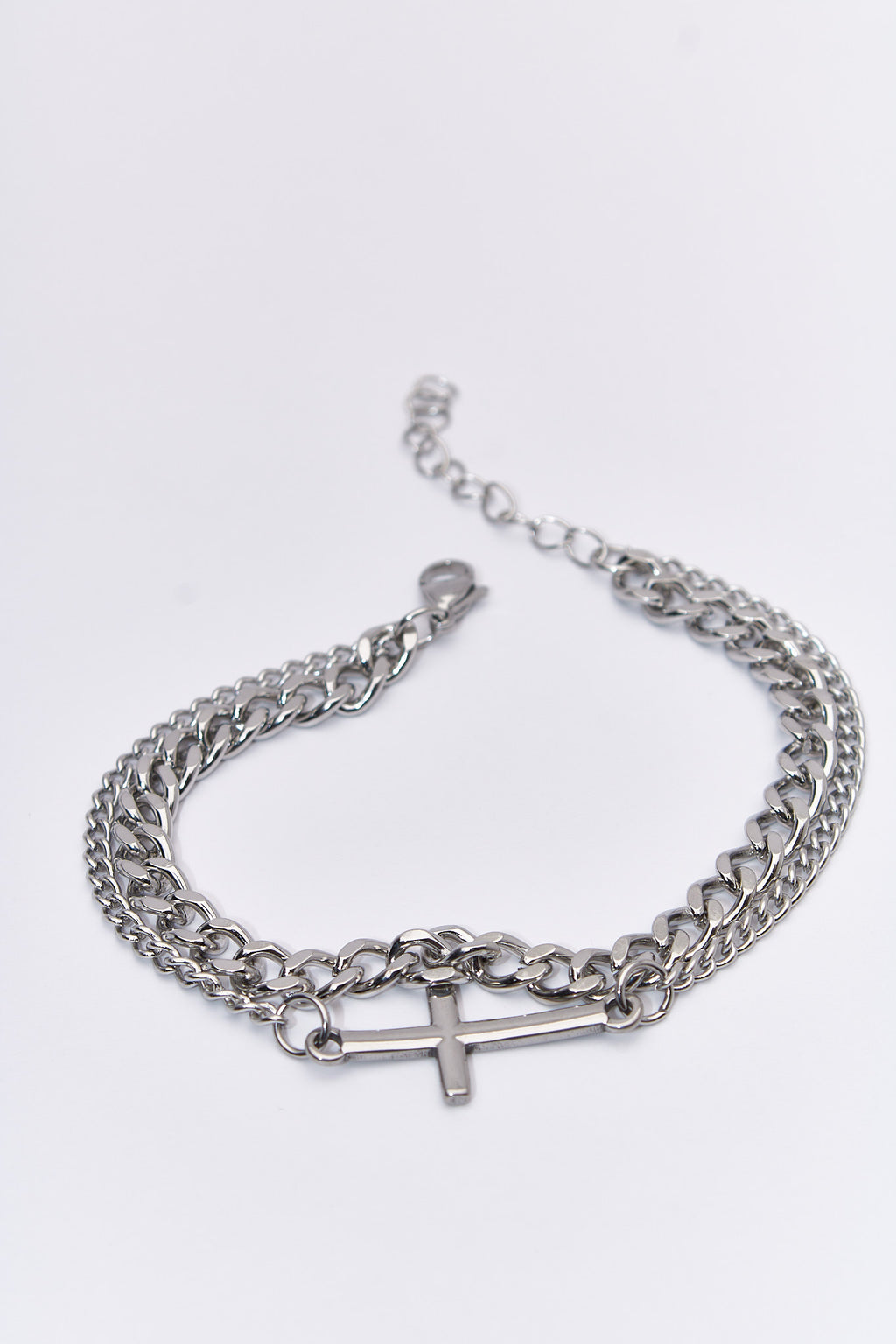 Pulsera doble capa con cruz horizontal